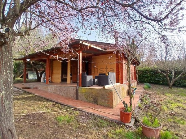 casa indipendente in vendita a Vitorchiano