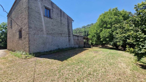 casa indipendente in vendita a Vitorchiano