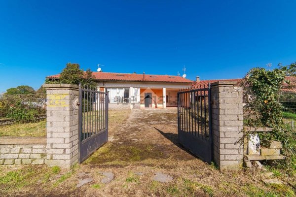 casa indipendente in vendita a Vitorchiano