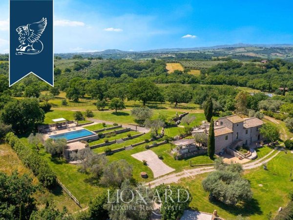 casa indipendente in vendita a Vitorchiano