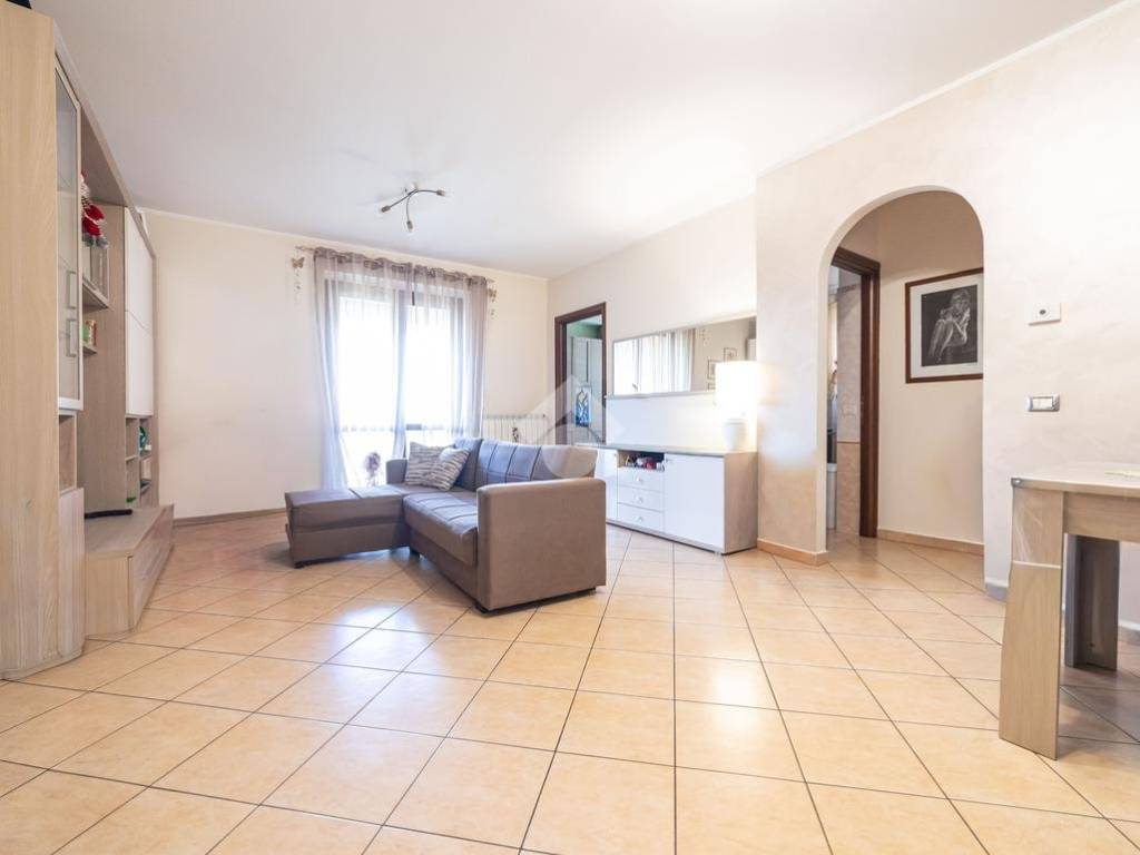 appartamento in vendita a Vitorchiano in zona Paparano