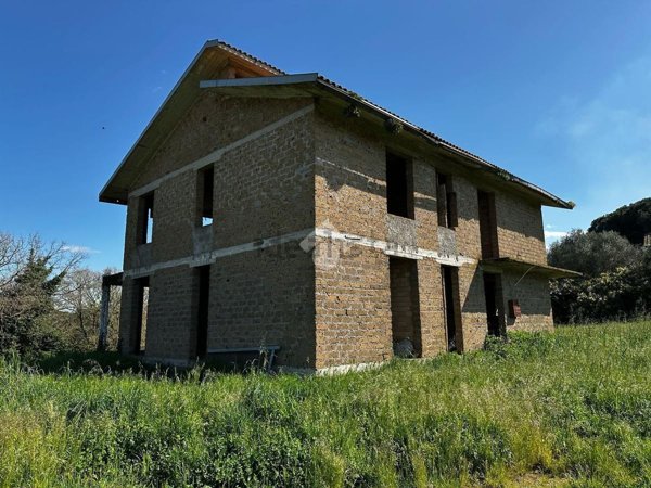 casa indipendente in vendita a Vitorchiano in zona Paparano