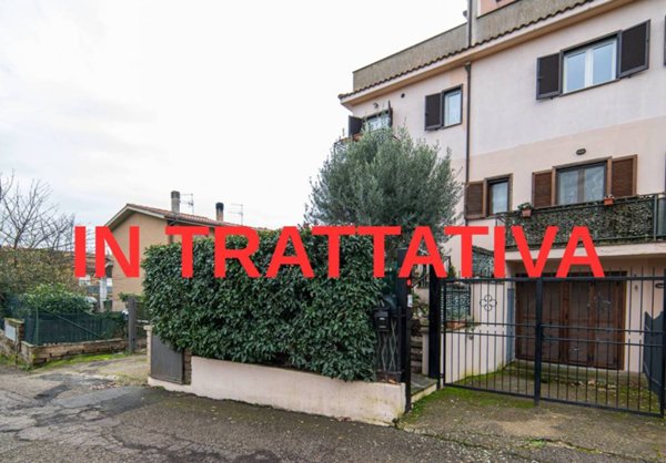 appartamento in vendita a Vitorchiano in zona Paparano