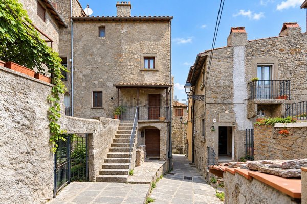 appartamento in vendita a Vitorchiano