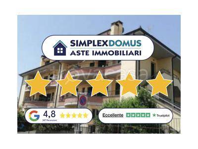 casa indipendente in vendita a Vitorchiano in zona Paparano