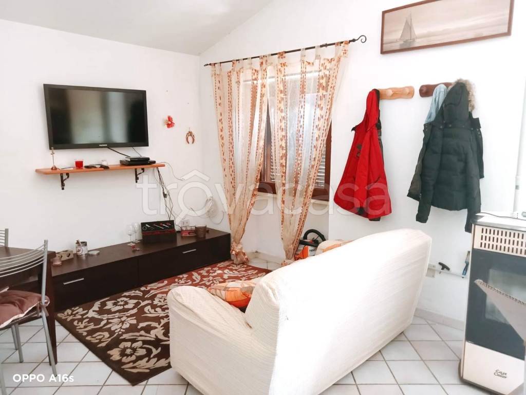 casa indipendente in vendita ad Antrodoco in zona Rocca di Corno