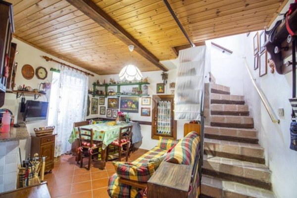 casa indipendente in vendita ad Antrodoco