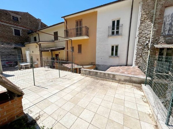 casa indipendente in vendita ad Antrodoco