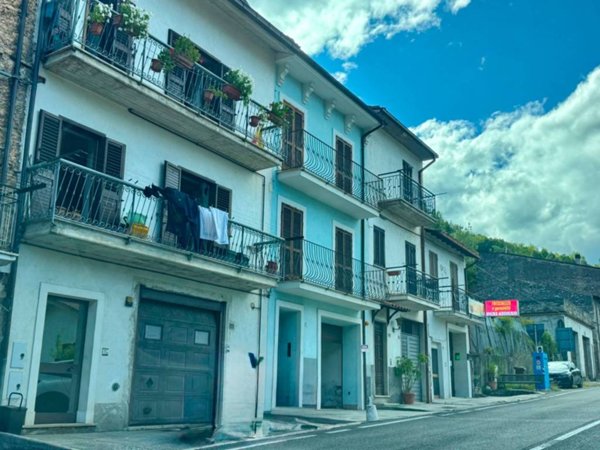 casa indipendente in vendita ad Antrodoco