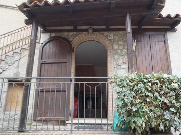 casa indipendente in vendita ad Antrodoco