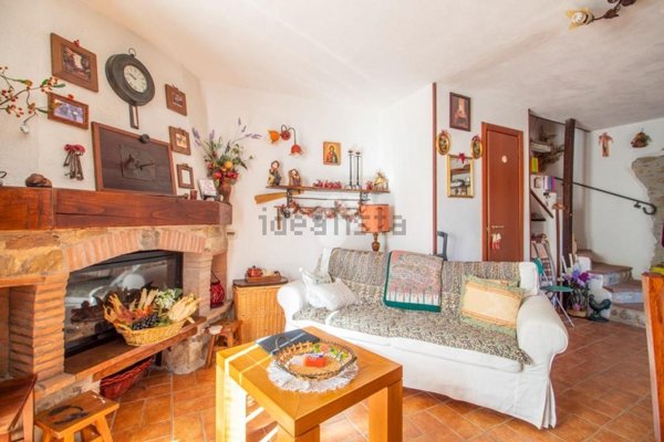 casa indipendente in vendita ad Antrodoco