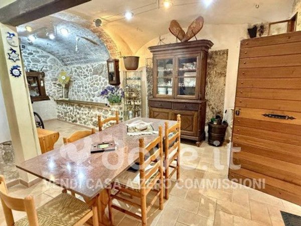casa indipendente in vendita ad Antrodoco