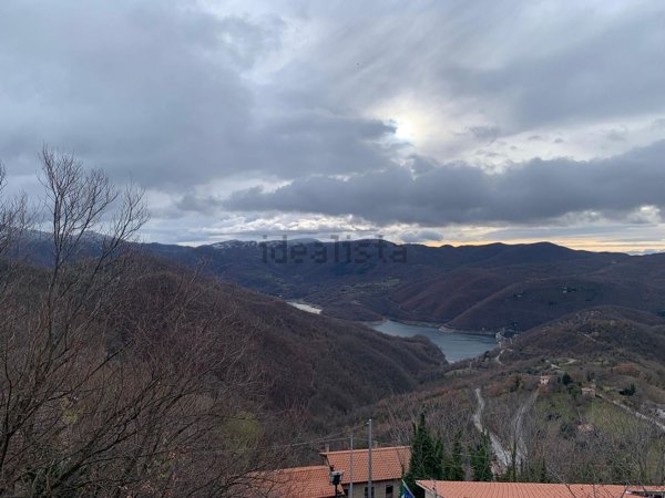 appartamento in vendita ad Ascrea in zona Stìpes