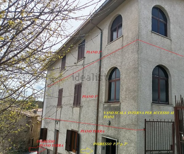 casa indipendente in vendita a Belmonte in Sabina