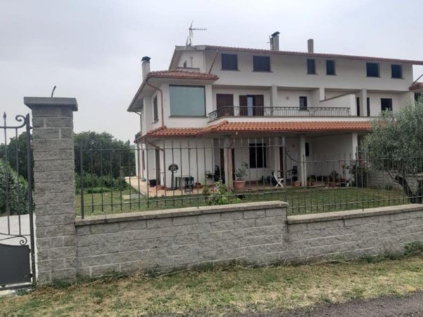 casa indipendente in vendita a Borgorose in zona Santo Stefano