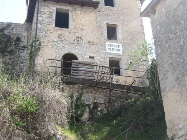 casa indipendente in vendita a Borgorose