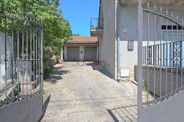 casa indipendente in vendita a Borgorose in zona Santo Stefano