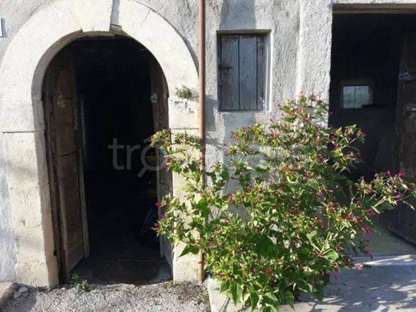 casa indipendente in vendita a Borgorose