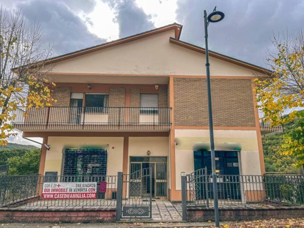 casa indipendente in vendita a Borgorose