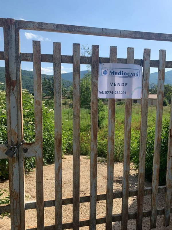 terreno edificabile in vendita a Borgorose in zona Colleviati