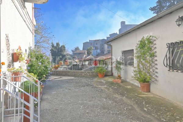 appartamento in vendita a Borgorose in zona Santo Stefano