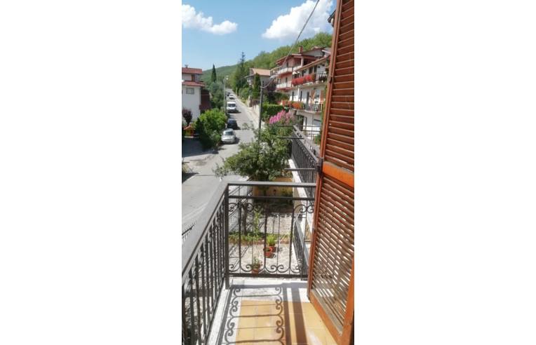 casa indipendente in vendita a Borgorose in zona Corvaro