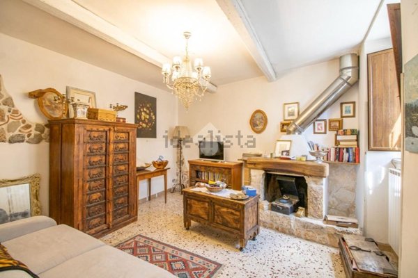 casa semindipendente in vendita a Borgorose