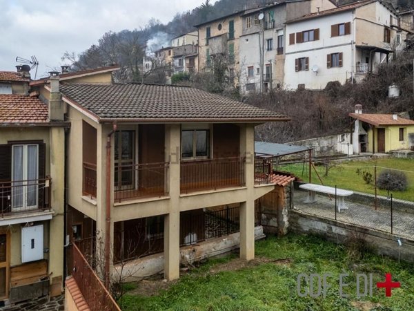 casa indipendente in vendita a Borgorose