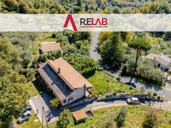 casa indipendente in vendita a Borgorose in zona Santo Stefano