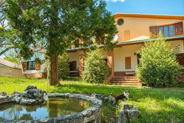 casa indipendente in vendita a Borgorose in zona Spedino