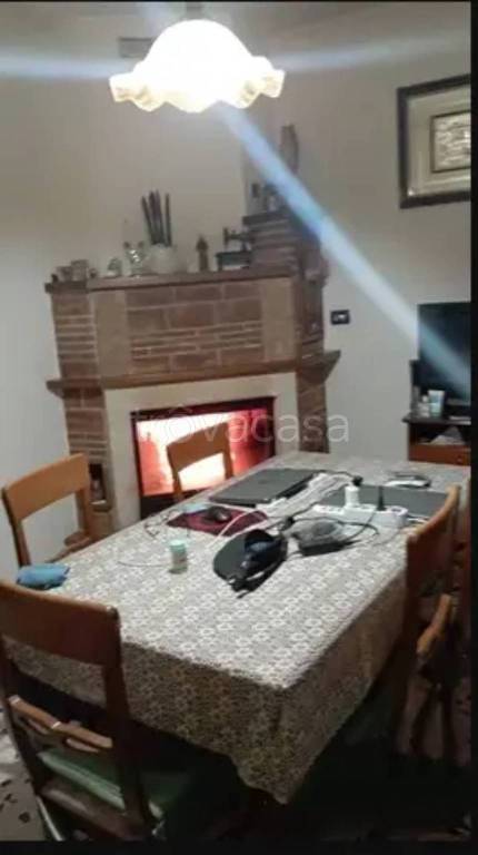 appartamento in vendita a Borgorose in zona Corvaro