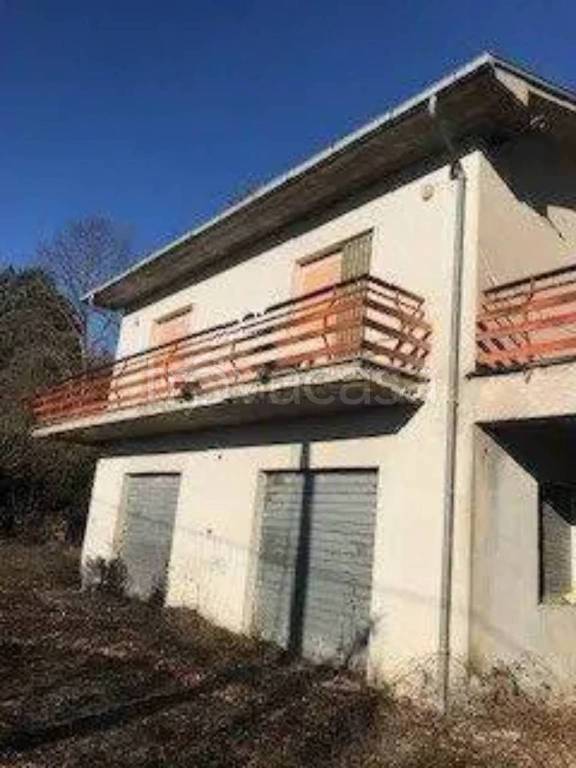 casa indipendente in vendita a Borgorose in zona Corvaro