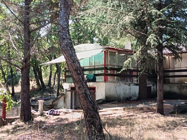 casa indipendente in vendita a Borgorose in zona Colleviati