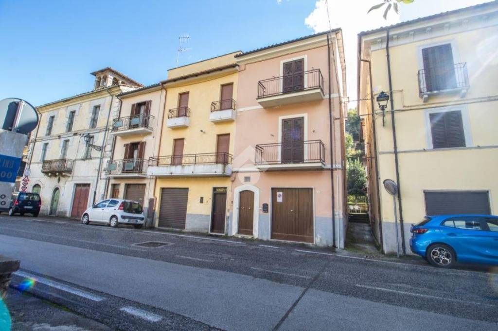 casa indipendente in vendita a Borgo Velino