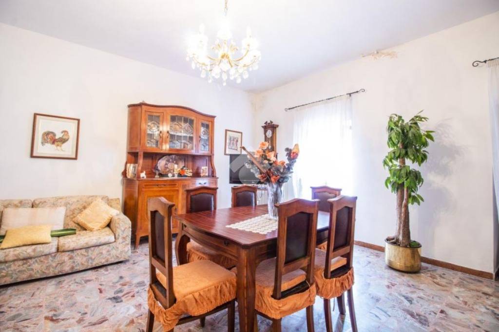 casa indipendente in vendita a Borgo Velino in zona Collerinaldo