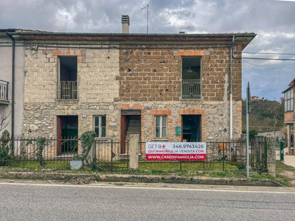 casa indipendente in vendita a Cantalice in zona Santa Margherita