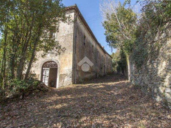 casa indipendente in vendita a Cantalice in zona San Liberato