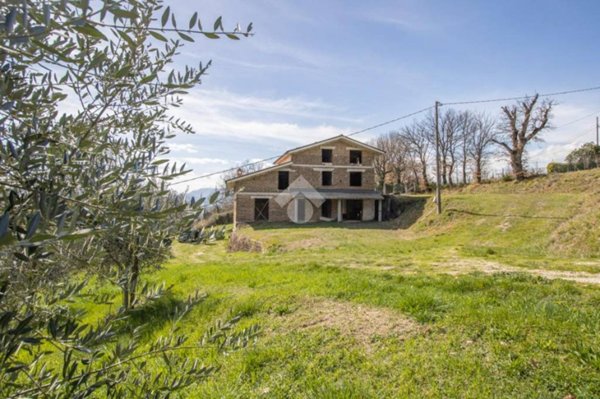 casa indipendente in vendita a Cantalice