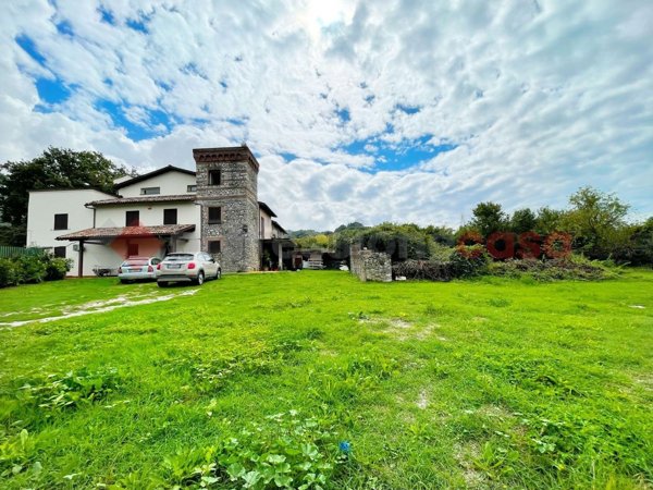 casa indipendente in vendita a Cantalice