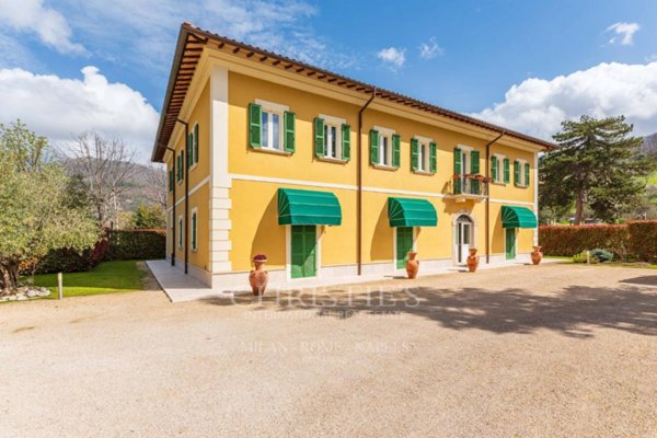 casa indipendente in vendita a Cantalice