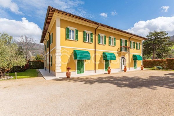 casa indipendente in vendita a Cantalice