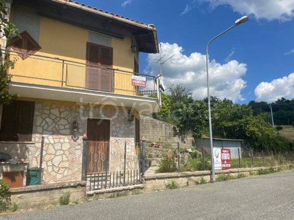 casa indipendente in vendita a Cantalice