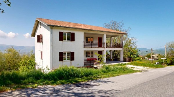 appartamento in vendita a Cantalice in zona Santa Margherita