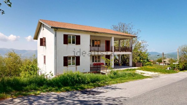 appartamento in vendita a Cantalice in zona Santa Margherita