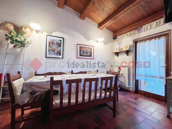 casa indipendente in vendita a Cantalice