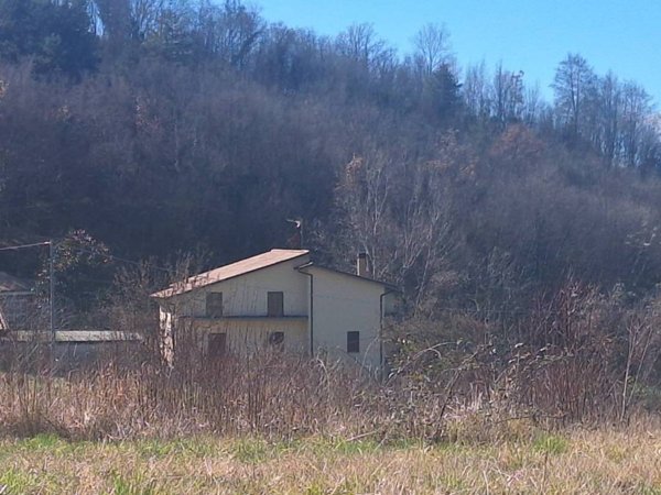 casa indipendente in vendita a Cantalice