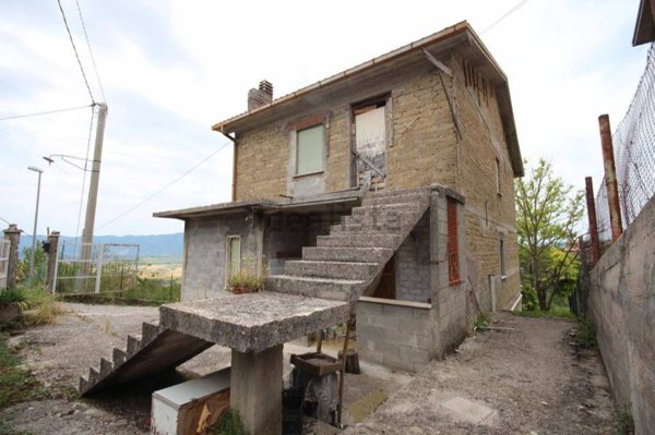 appartamento in vendita a Cantalice in zona San Liberato