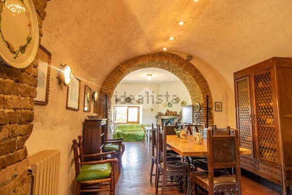 casa indipendente in vendita a Cantalupo in Sabina