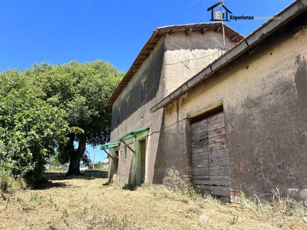 casa indipendente in vendita a Cantalupo in Sabina