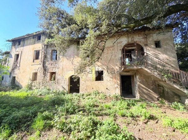 casa indipendente in vendita a Cantalupo in Sabina